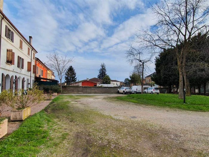 Appartamento con 6 locali in vendita in Gabbiana, Castellucchio