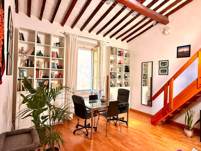 Appartamento trilocale in vendita in Via del Porcellana, Santa Maria Novella, Firenze