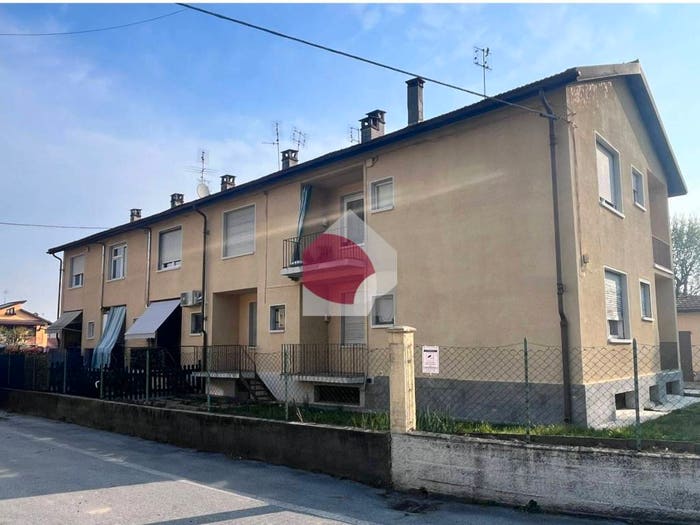 Appartamento trilocale in vendita in via san pietro, Centro, Cavallermaggiore