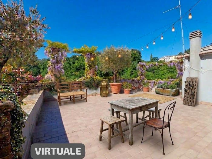 Casa con 6 locali in vendita in Via Piave, Centro, Caprarola