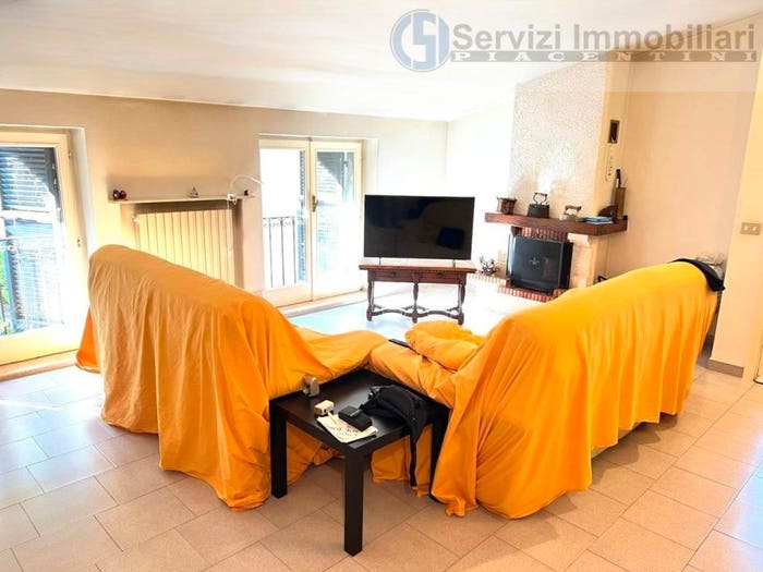 Appartamento trilocale in vendita in Via Guastoni, Centro, Podenzano