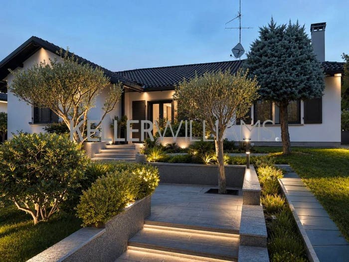 Casa con 6 locali in vendita in Via Camillo Benso di Cavour, Centro, Nerviano