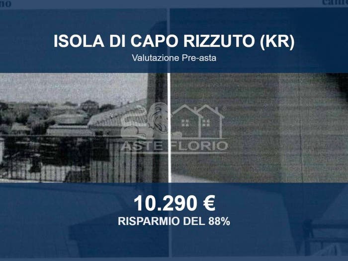 Appartamento con 6 locali in vendita in Via San Nicola, Centro, Isola di Capo Rizzuto