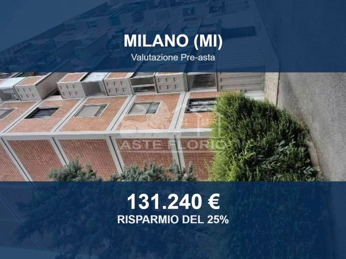 Appartamento con 6 locali in vendita in Via Dei Salici, Bisceglie Baggio Olmi, Milano