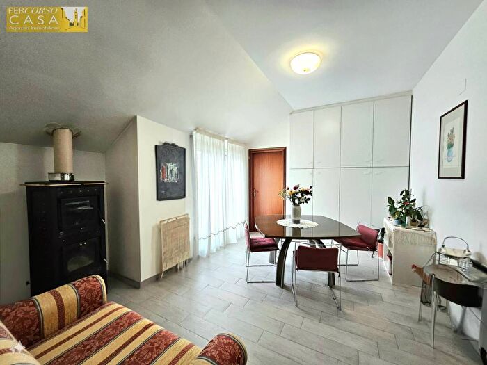 Appartamento quadrilocale in vendita in Strada Statale, Centro, Teramo