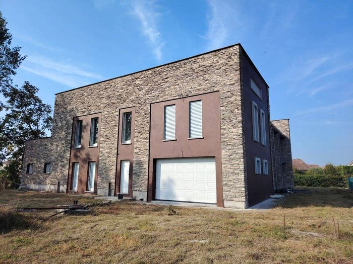 Casa con 6 locali in vendita in Via Indro Montanelli, Porto Mantovano