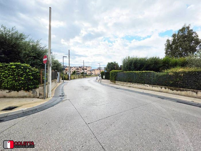 Appartamento trilocale in vendita in Via Francesco Tagliamonte, Acerra