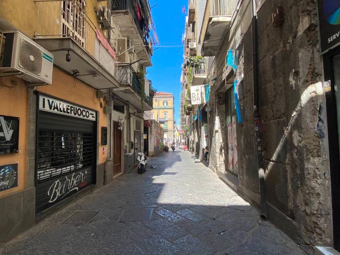 Appartamento bilocale in vendita in Via Duomo, Centro Storico, Napoli