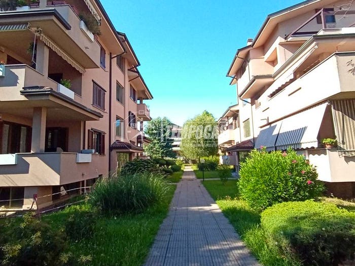 Appartamento quadrilocale in vendita in Via Vincenzo Bellini, Cesate