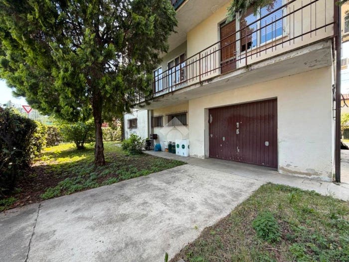 Appartamento con 6 locali in vendita in Via sibelius, Centro, Bassano del Grappa