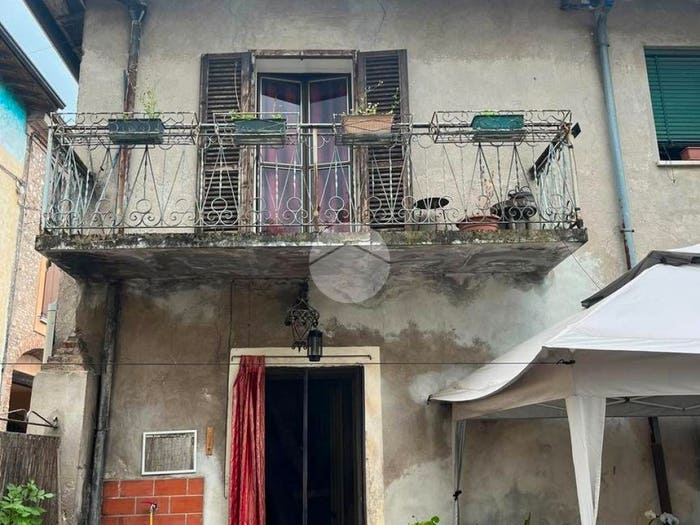 Appartamento con 6 locali in vendita in Via Trento e Trieste, Lonato, Lonato del Garda