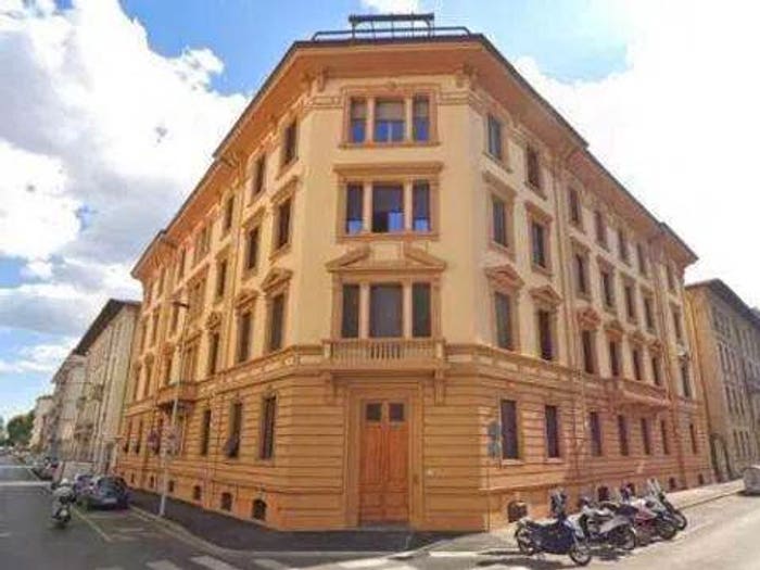 Appartamento con 6 locali in vendita in Via Dei Della Robbia, Mazzini Oberdan, Firenze