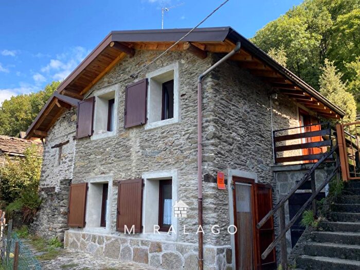 Casa bilocale in vendita in Località Subiale, Valvarrone