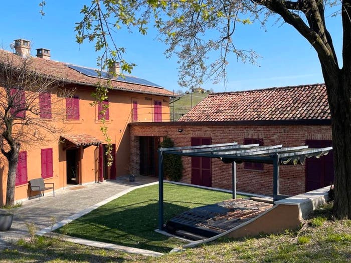 Casa con 6 locali in vendita in Via Agliano, Calosso