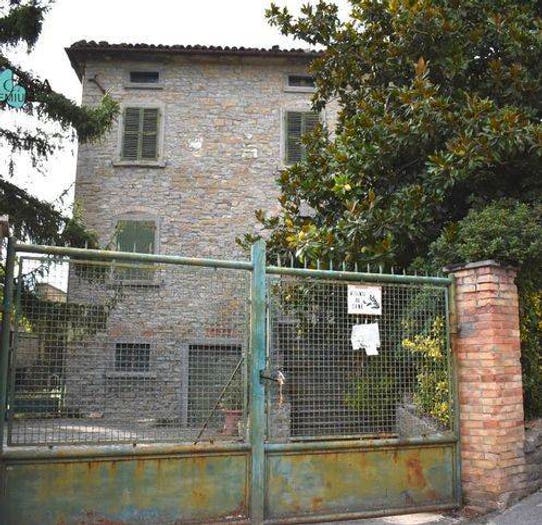 Casa con 6 locali in vendita in Località Camposonaldo, Santa Sofia