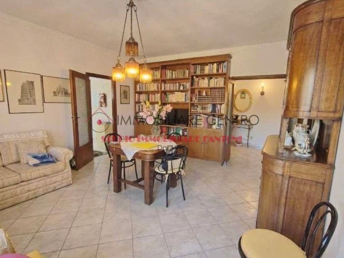 Appartamento con 5 locali in vendita in Via Antoniotto Usodimare, Marina di Pisa, Pisa