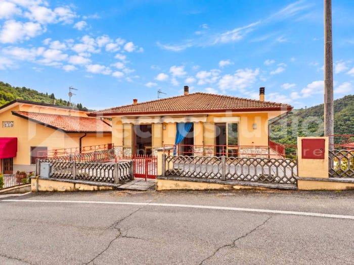 Casa quadrilocale in vendita in Via Giuseppe Zuccante, Pederiva, Val Liona
