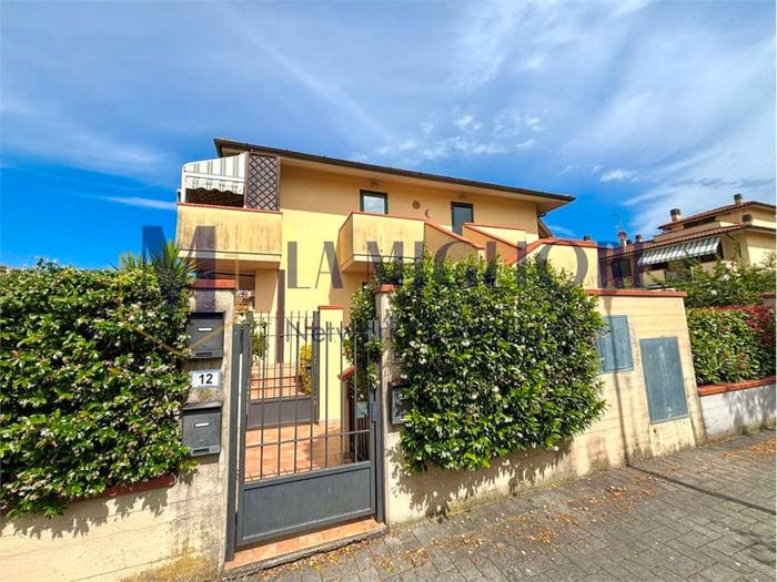 Appartamento quadrilocale in vendita in Via La Querce, Montemurlo