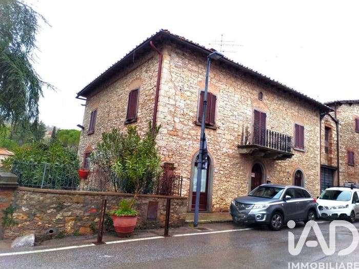Casa con 6 locali in vendita in Via San Martino, Lecchi, Gaiole in Chianti