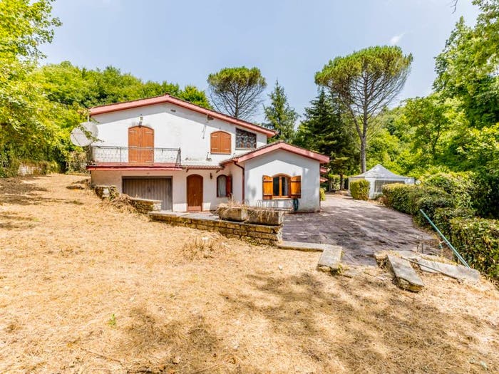 Casa con 6 locali in vendita in Via Passeggiata San Giovanni, Norma