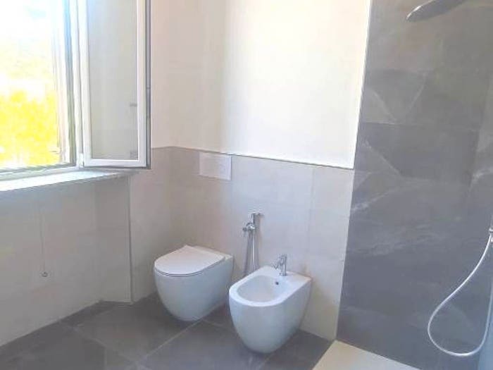 Appartamento con 6 locali in vendita in Centro, Cava Manara
