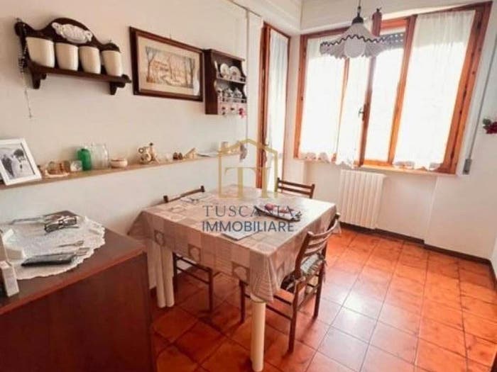 Appartamento con 5 locali in vendita in Piazza S Lavagnini, Agrestone Agrestino Querciolaia, Colle di Val d'Elsa