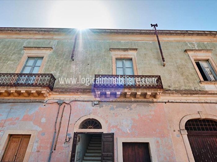Appartamento trilocale in vendita in Via Immacolata, Centro, Carmiano