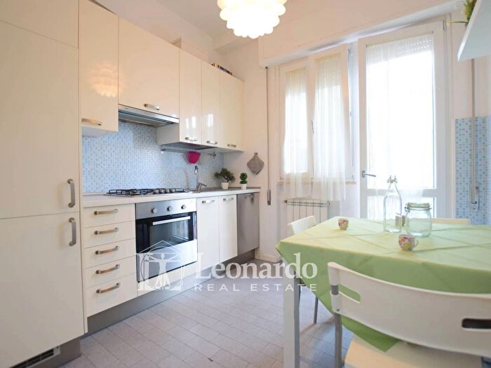 Appartamento trilocale in vendita in Via Machiavelli, Viareggio