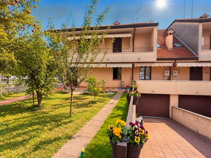Casa con 5 locali in vendita in Via Vittore Ghislandi, Centro, Abano Terme