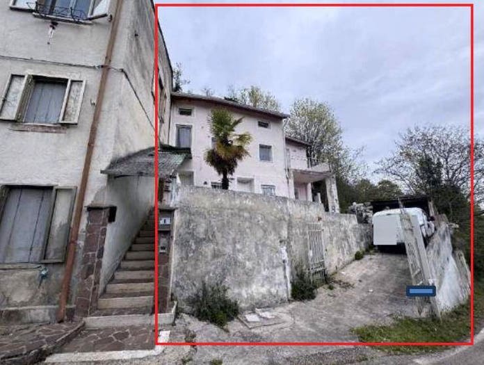 Casa quadrilocale in vendita in Strada Cavallara, Valdimolino, Montecchio Maggiore