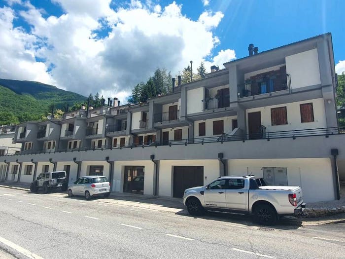 Appartamento trilocale in vendita in Via B Vittazzi, Centro, Castelsantangelo sul Nera