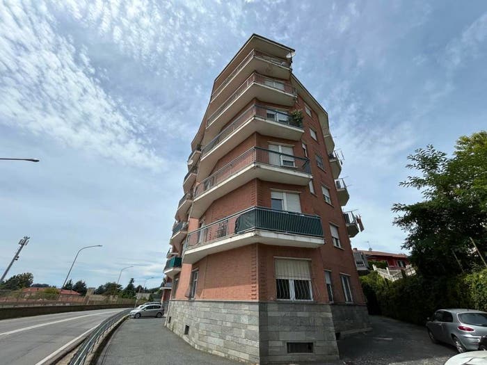 Appartamento trilocale in vendita in Corso Bruno Buozzi, Roaschia, Chieri