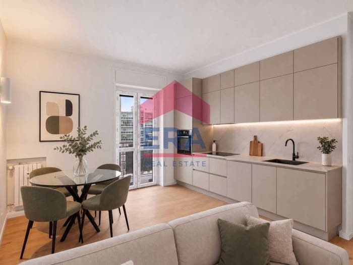 Appartamento trilocale in vendita in Via Adeodato Ressi, Maggiolina, Milano