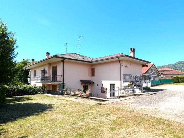 Casa trilocale in vendita in San Maurizio d'Opaglio