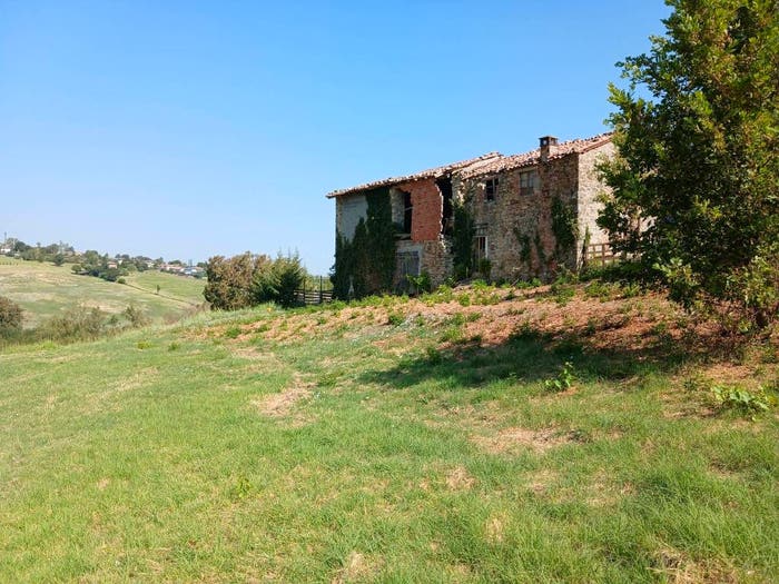 Casa con 6 locali in vendita in Strada Rezzanello, Gazzola