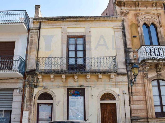 Casa con 5 locali in vendita in Via Roma, Canicattini Bagni