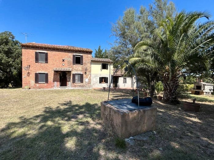 Casa quadrilocale in vendita in Case Sparse Centoia, Cortona