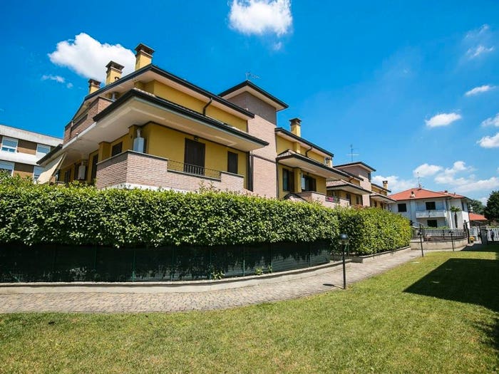 Appartamento bilocale in vendita in Via Monte Santo, Origgio