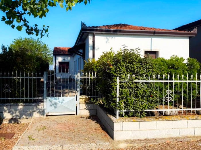Casa con 5 locali in vendita in Via Alessandro Manzoni, Mezzogoro, Codigoro