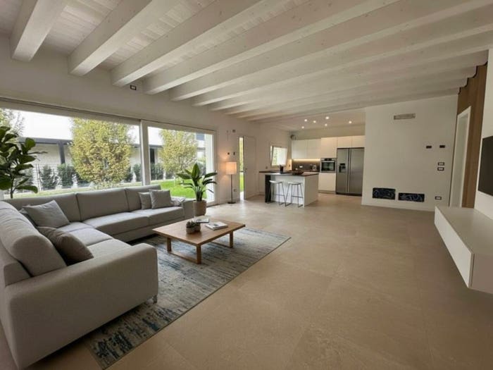 Casa con 6 locali in vendita in via Ventiquattro Maggio, Centro, Mogliano Veneto