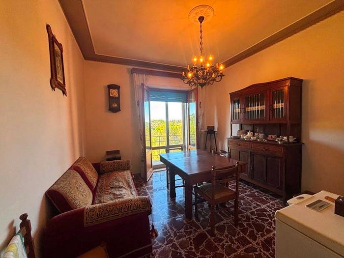Appartamento con 6 locali in vendita in Via Remo Cacioli, Centro, Cetona