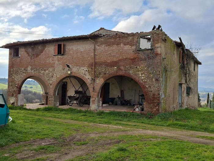 Casa con 6 locali in vendita in Montespertoli