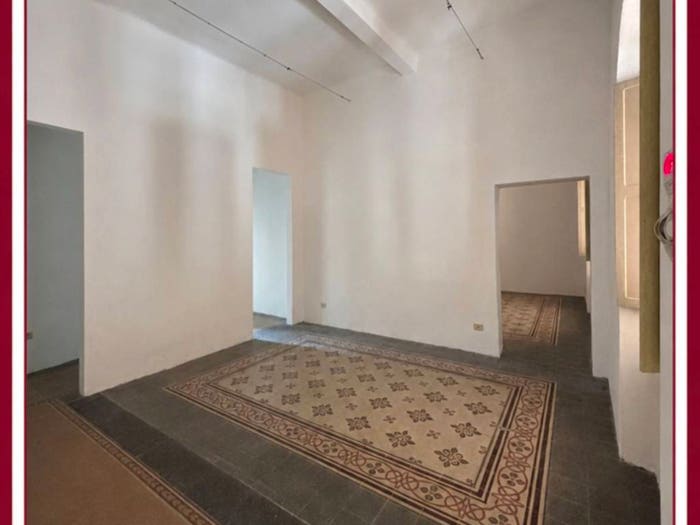 Appartamento con 6 locali in vendita in Via Silvio Bonfante, Oneglia, Imperia