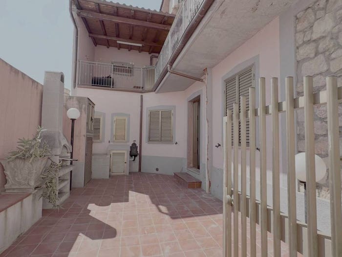 Casa trilocale in vendita in Via Giovanni Pascoli, Centro, Siniscola