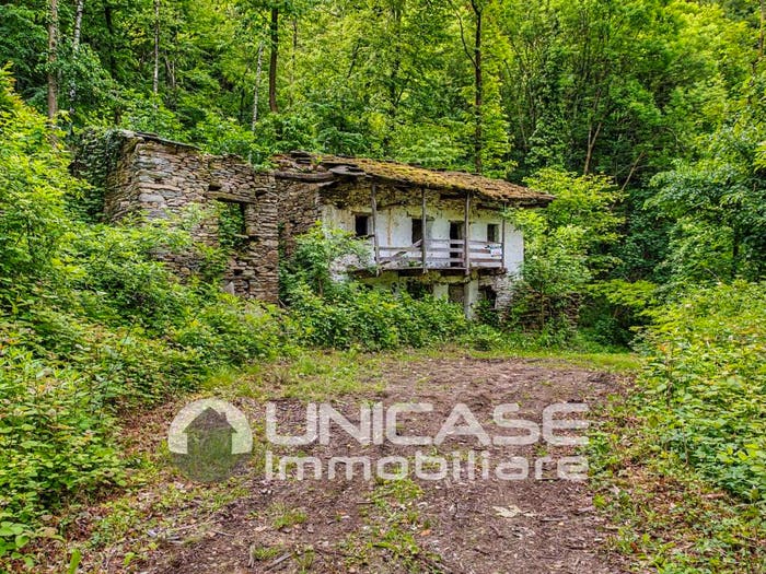 Casa quadrilocale in vendita in Via Inverso Rolandi, Torre Pellice