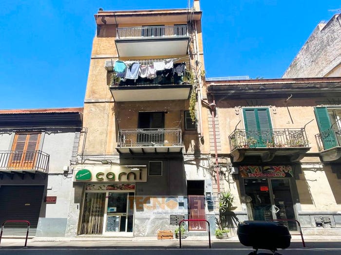 Appartamento quadrilocale in vendita in Via venero, Centro, Monreale