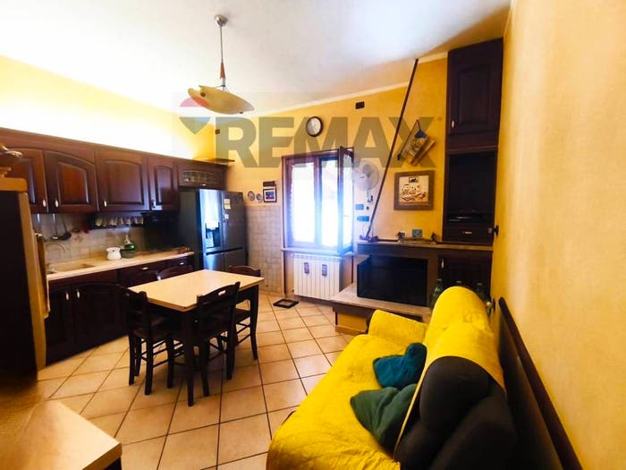 Casa trilocale in vendita in via maenza, Cioccati Zucchetti, Nettuno