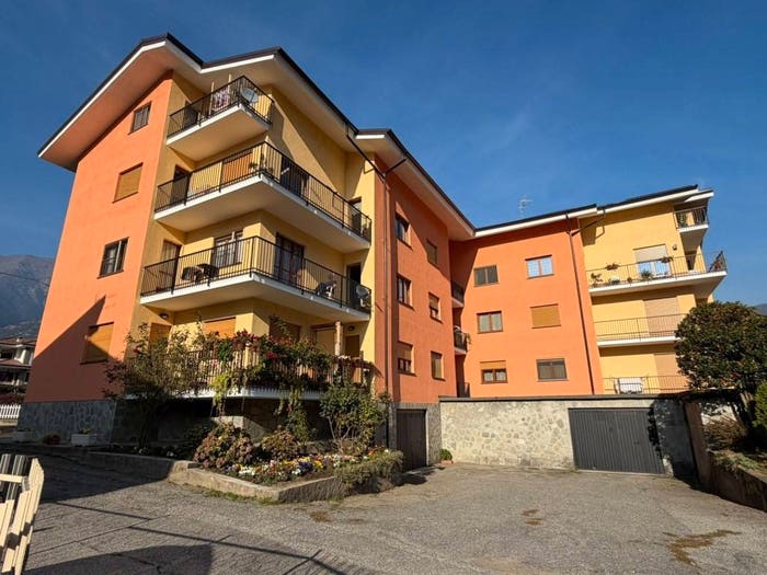 Appartamento quadrilocale in vendita in Via Aprile, Pomaretto