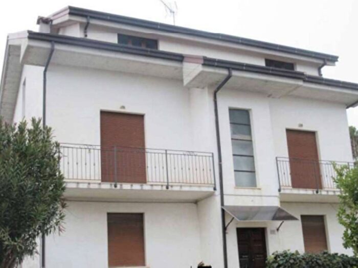 Appartamento trilocale in vendita in Contrada San Girolamo, Fermo