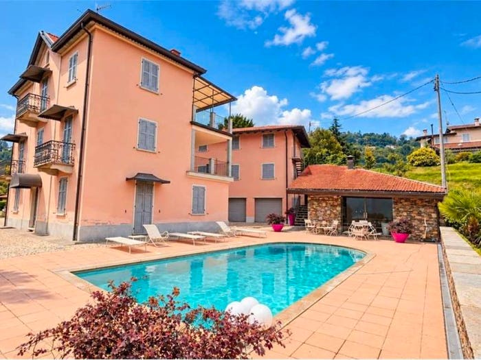Casa con 6 locali in vendita in via Marconi, Centro, Orta San Giulio